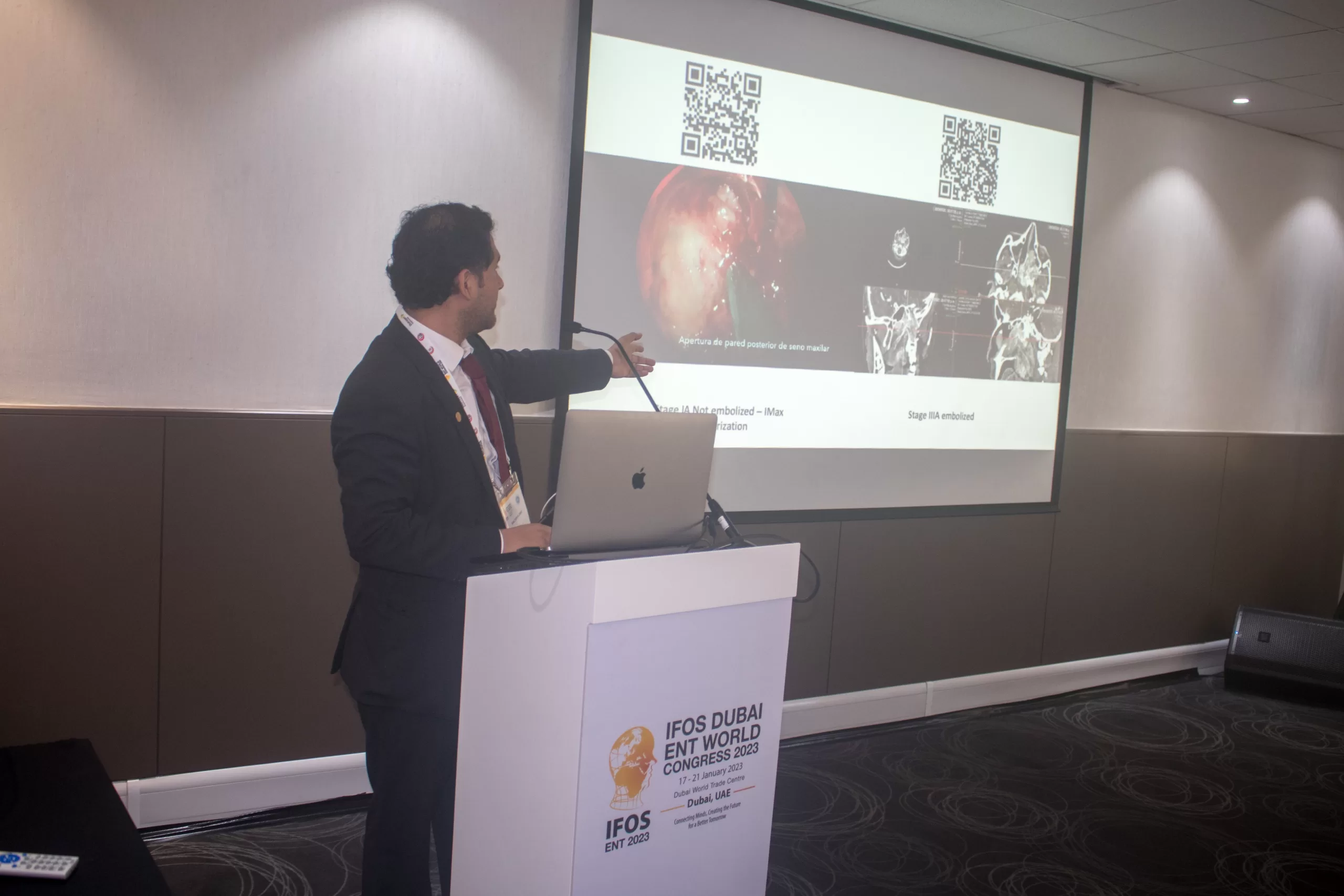 Exposición en el IFOS ENT World Congress 2023 en Dubái